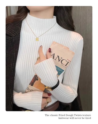 Women’s turtleneck long-sleeve pullover sweater