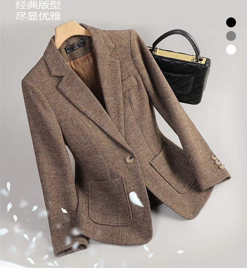 Autumn/winter office coat for ladies