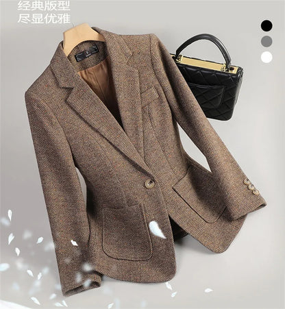 Autumn/winter office coat for ladies
