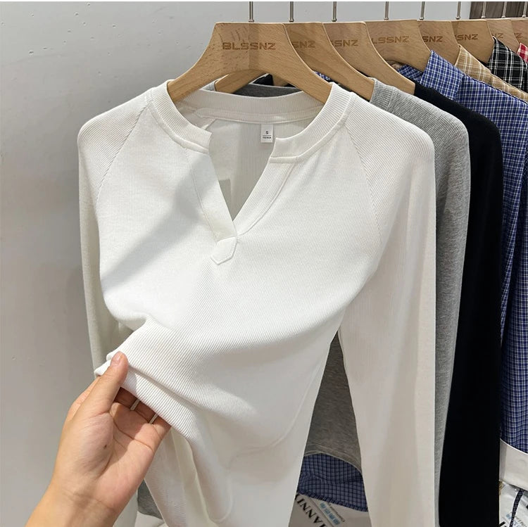 Women’s slim-fit V-neck long-sleeve T-shirt