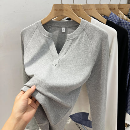 Women’s slim-fit V-neck long-sleeve T-shirt