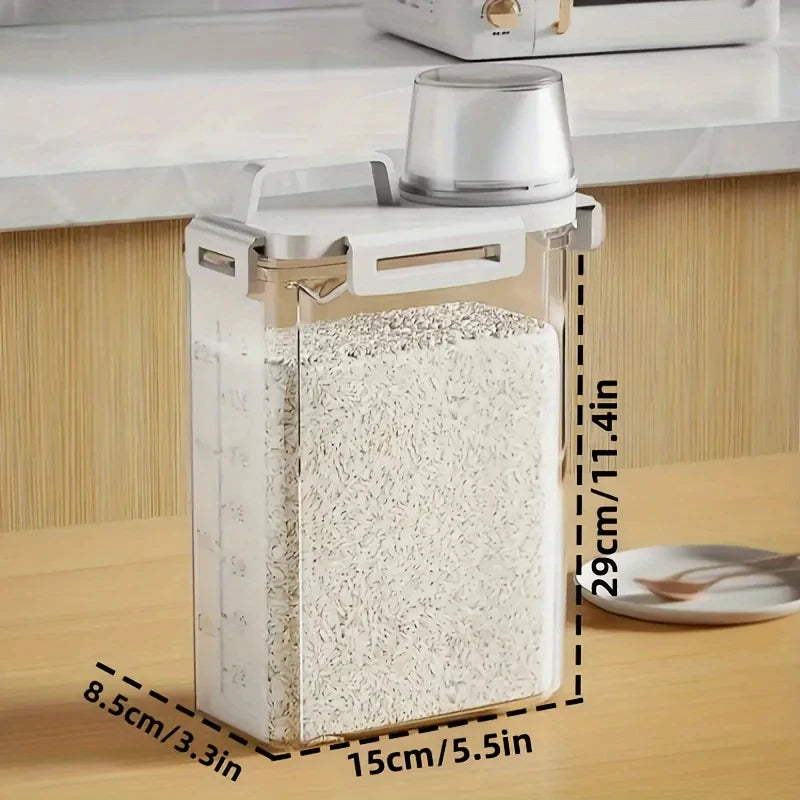 1PC sealed storage container 2.5L portable food storage box with lid suitable for storing grains, flour, rice in the kitchen