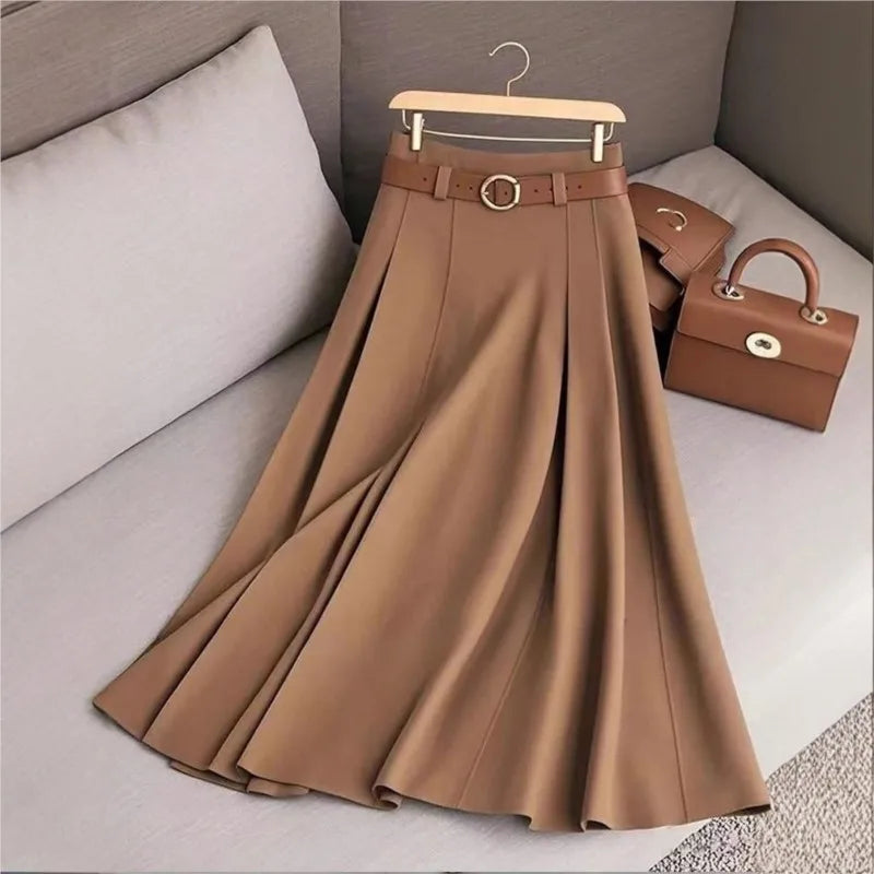 Elegant versatile knee-length skirt for women