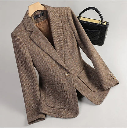 Autumn/winter office coat for ladies