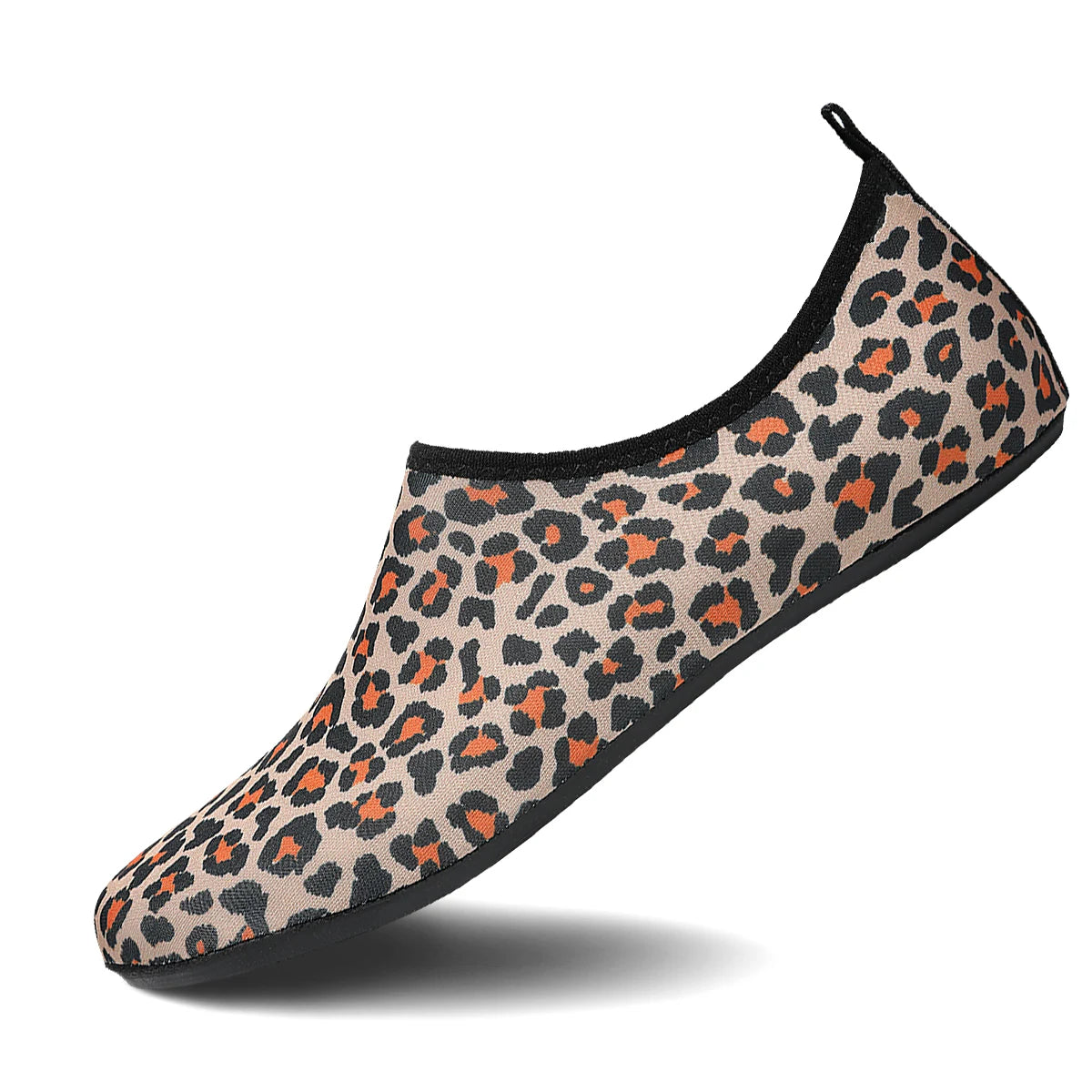 Slip-on aqua socks for swimming and beach sports