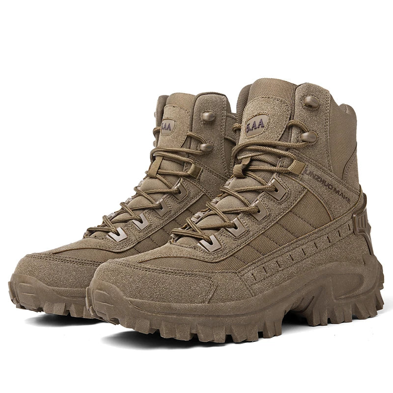 Wear-resistant ankle boots for hunting and walking