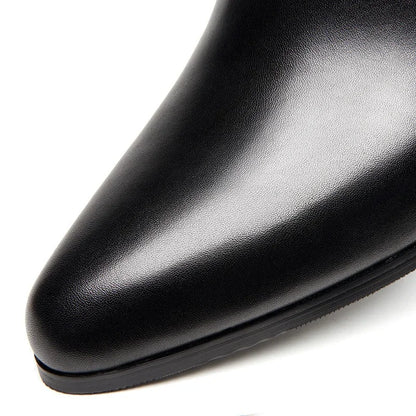 Classic high-quality leather men’s loafers