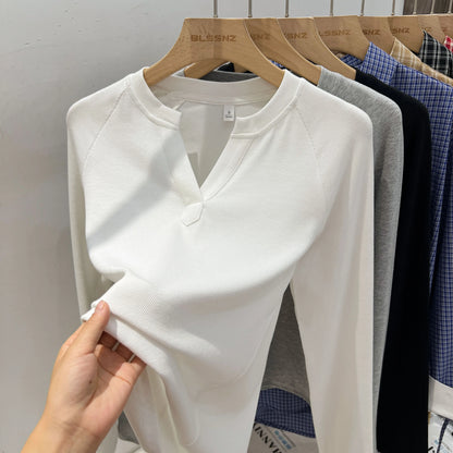 Women’s slim-fit V-neck long-sleeve T-shirt