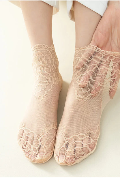 5 Pairs Women’s Lace Invisible Socks – Thin Non-Slip Boat Socks