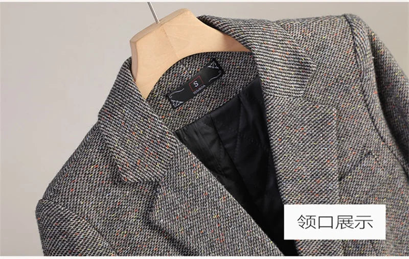 Autumn/winter office coat for ladies