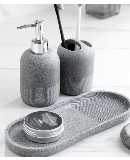 Functional 5-piece set for modern bathroom organization
