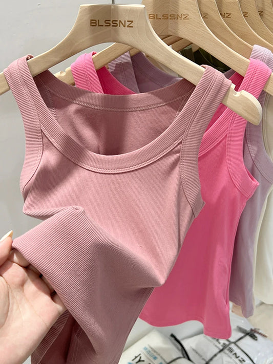 Women’s solid round-neck ribbed tank top