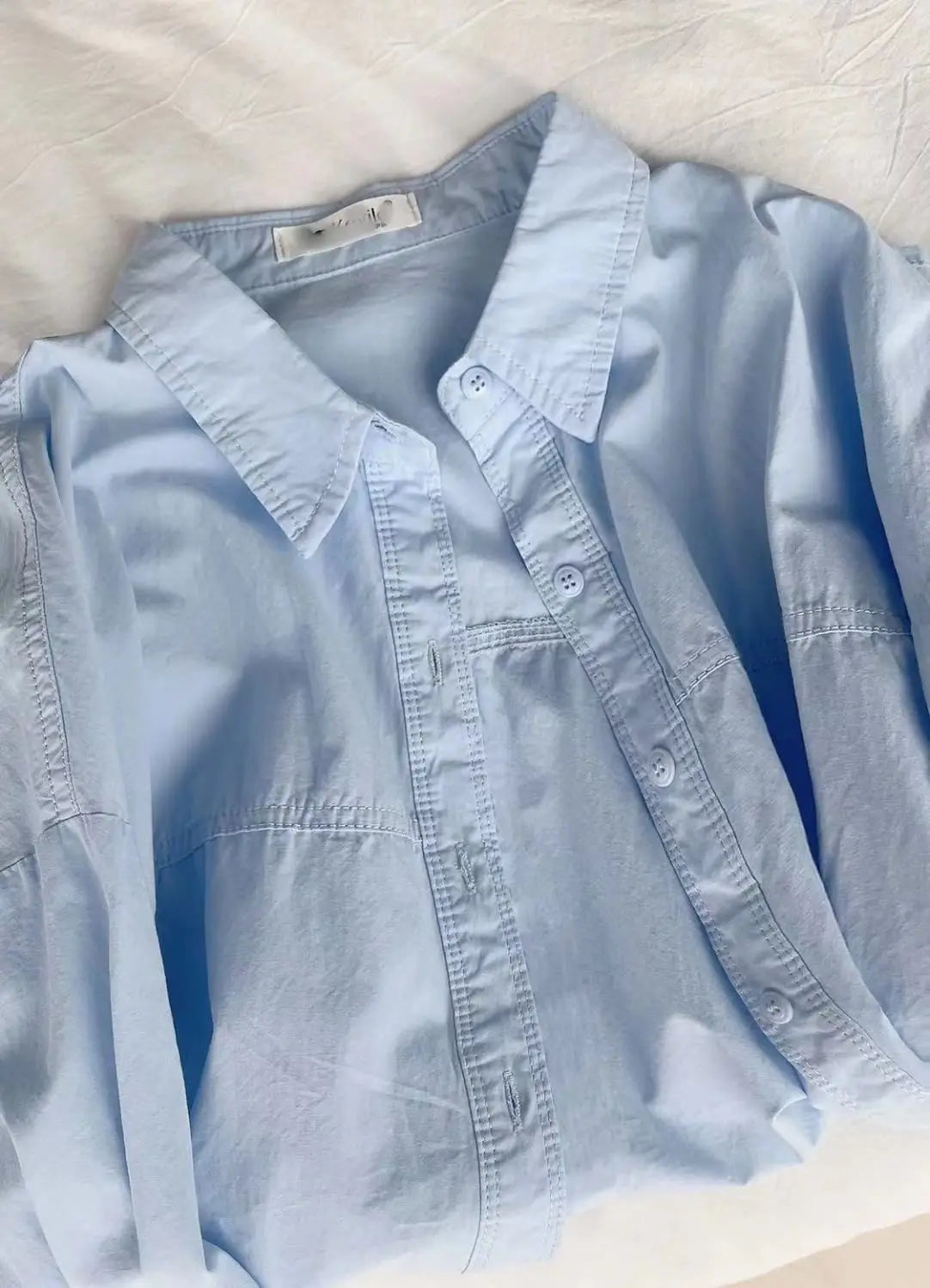 Elegant loose chic top for casual wear