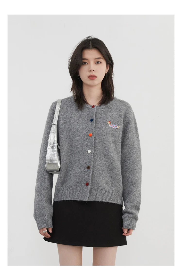 Casual knitted sweater with dog embroidery
