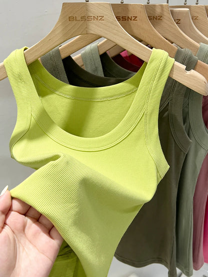 Women’s solid round-neck ribbed tank top
