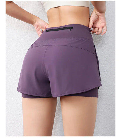Layered sports shorts with pockets for yoga and fitness
