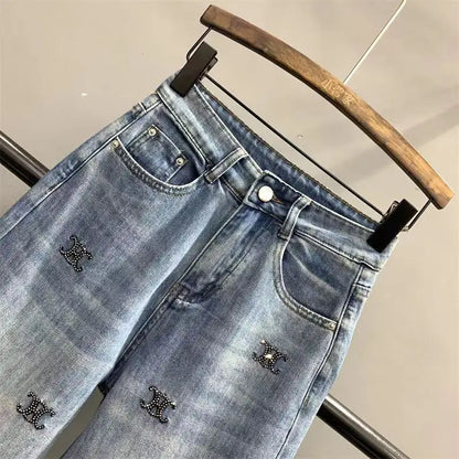 Loose straight-leg floor-length jeans with letter embroidery