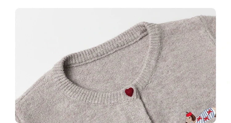 Casual knitted sweater with dog embroidery