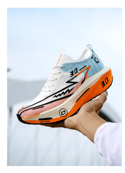 Stable, wear-resistant sports sneakers for training