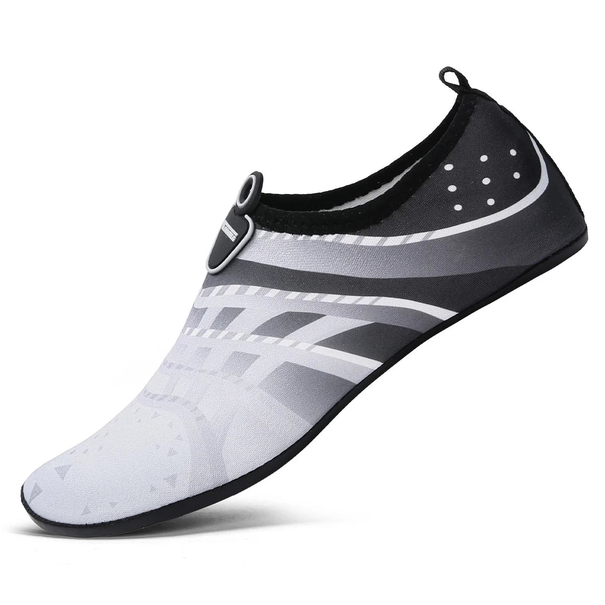 Slip-on aqua socks for swimming and beach sports