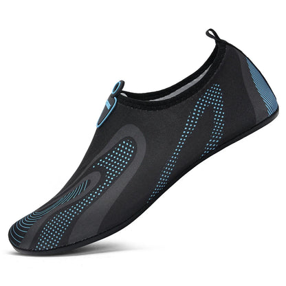 Slip-on aqua socks for swimming and beach sports