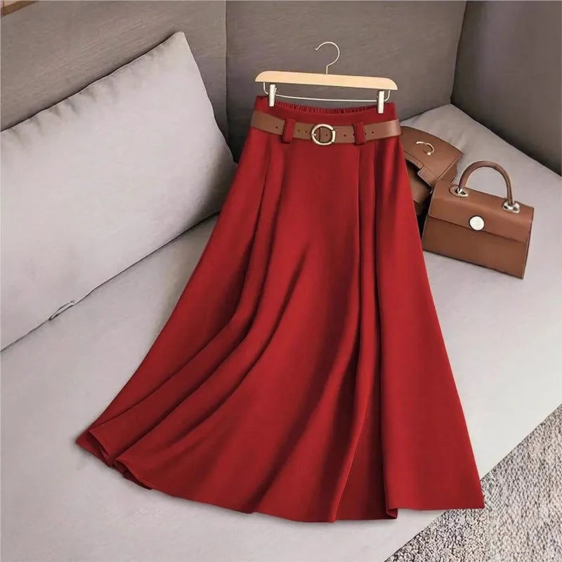 Elegant versatile knee-length skirt for women