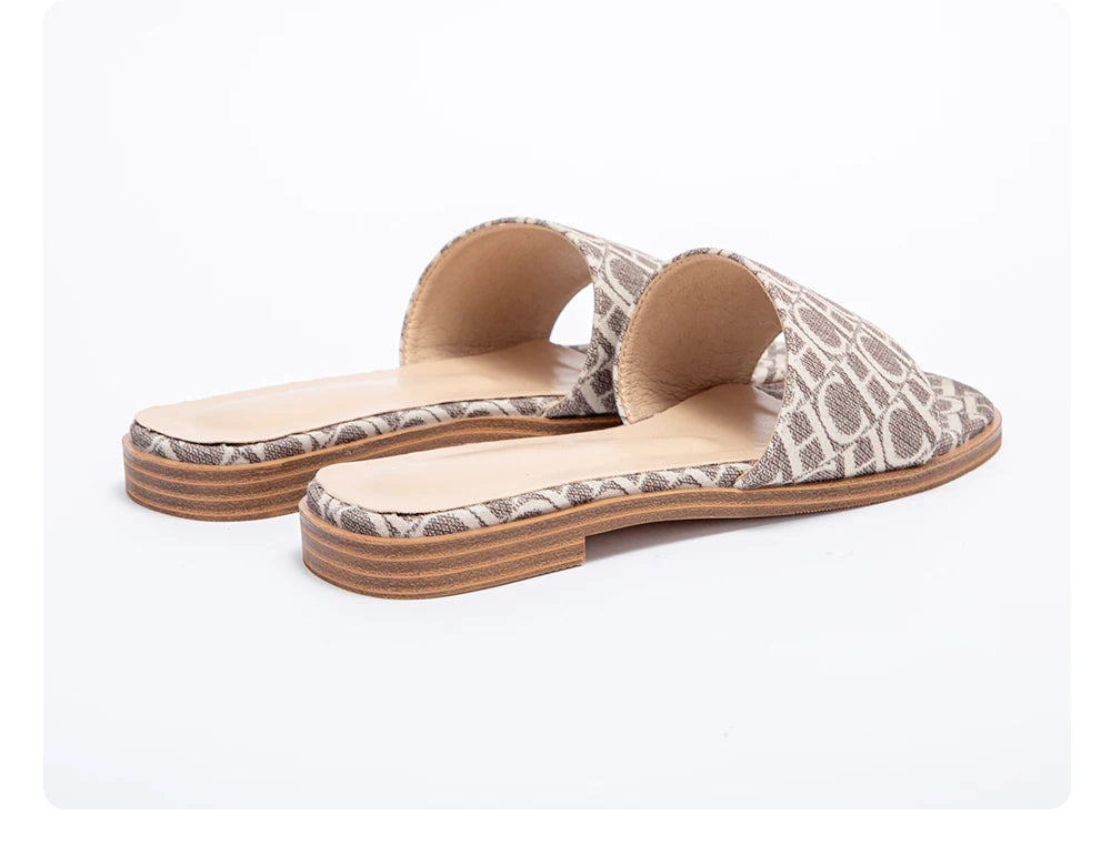 Classic Summer Sandals – Lightweight & Wearable Footwear
