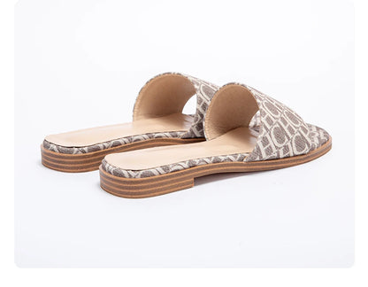 Classic Summer Sandals – Lightweight & Wearable Footwear