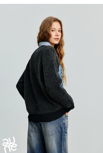 Women’s velvet floral jacquard sweater