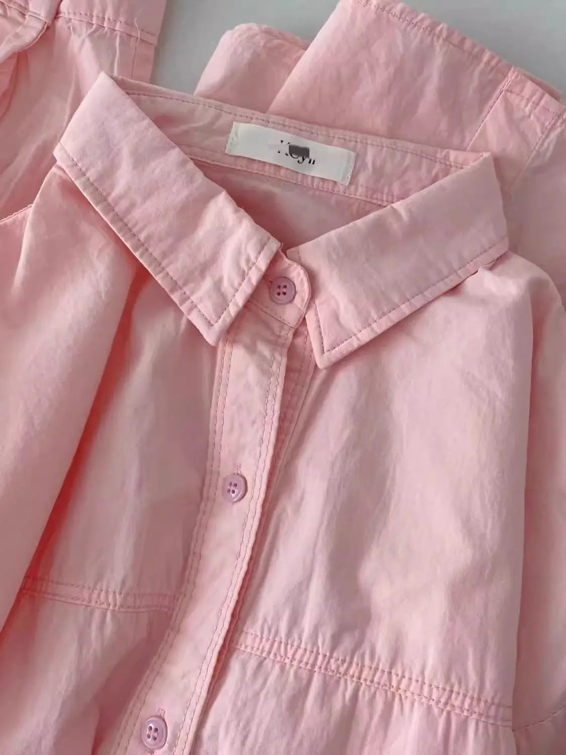 Elegant loose chic top for casual wear