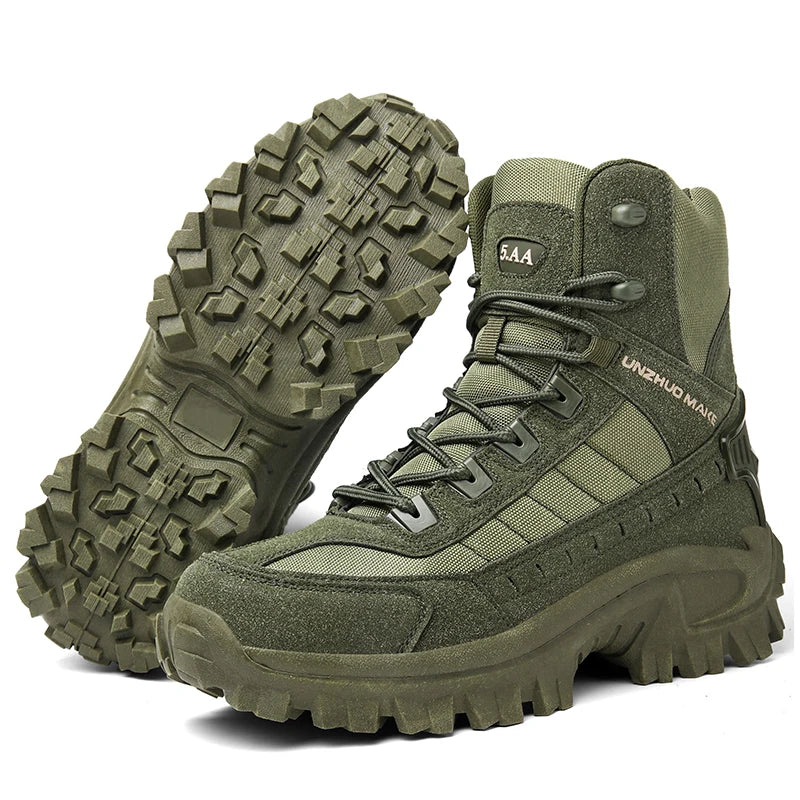 Wear-resistant ankle boots for hunting and walking