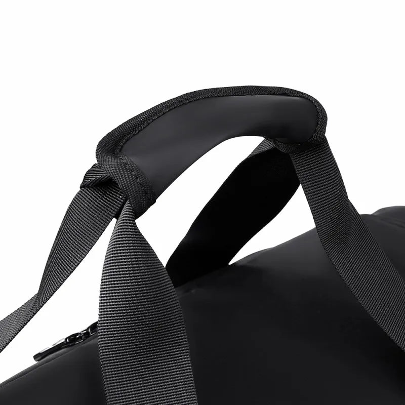 Large-capacity sports and gym duffel bag