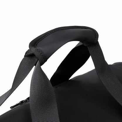 Large-capacity sports and gym duffel bag