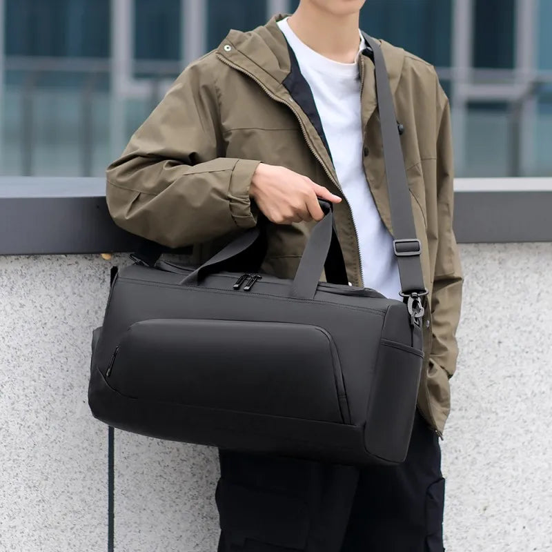 Large-capacity sports and gym duffel bag