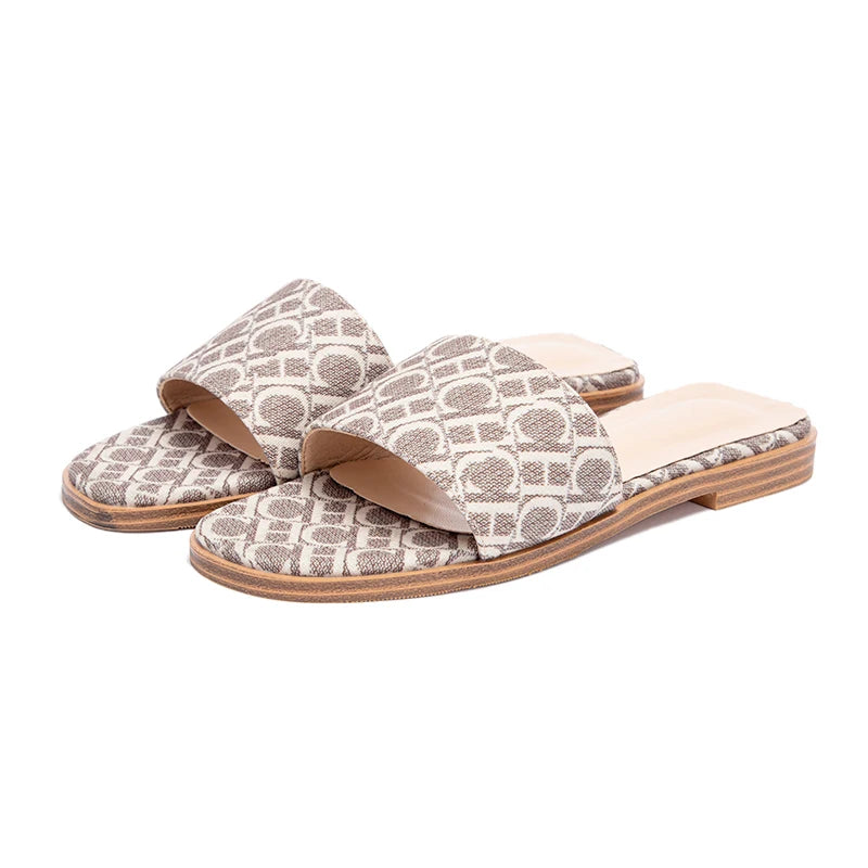 Classic Summer Sandals – Lightweight & Wearable Footwear